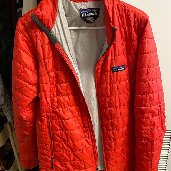 Patagonia Nano Puff Women's Jacket - Tomato - Picture 2 of 2